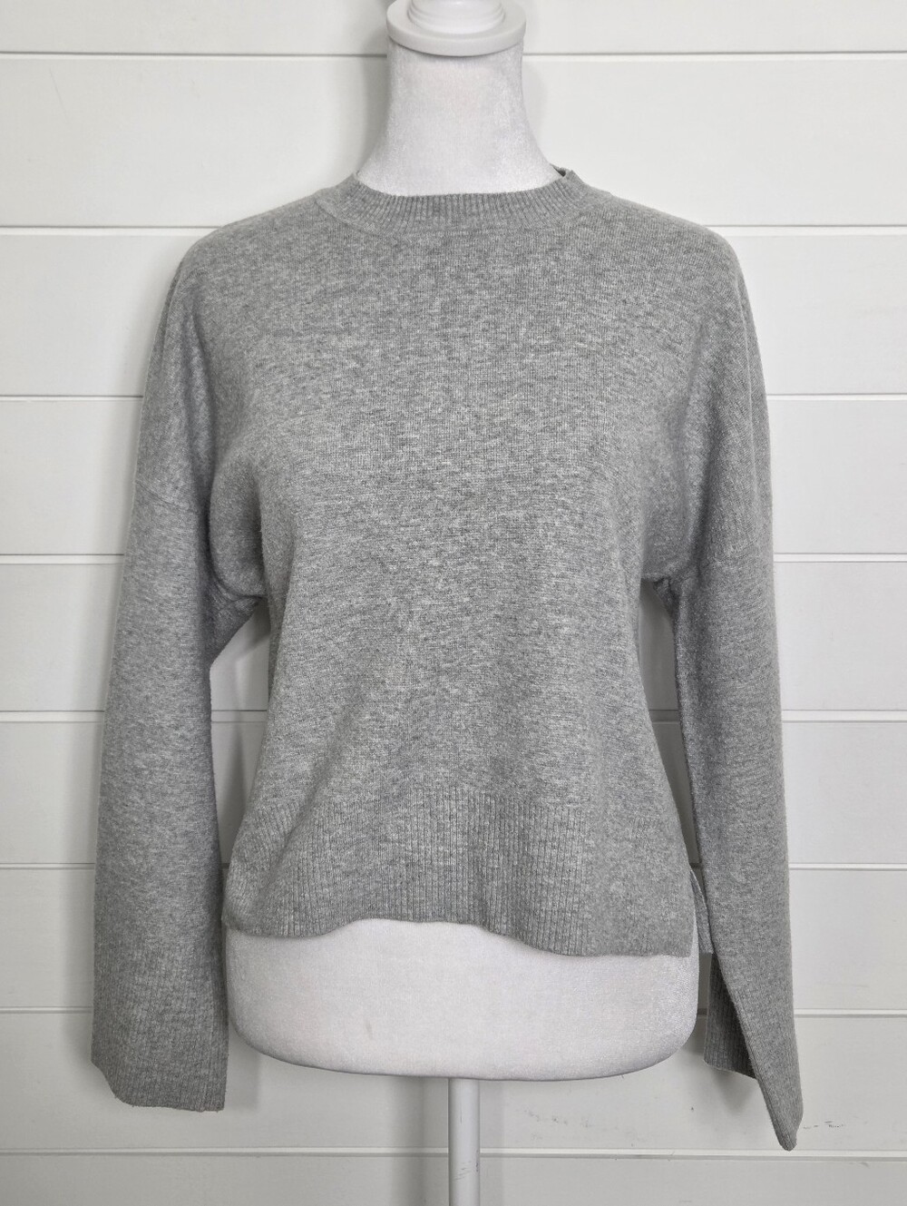Abercrombie & Fitch Gray Oversized Cropped Crewneck Sweater Size Small S